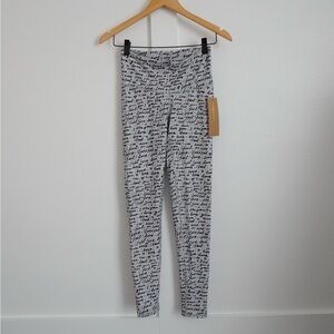 Niyama Sol Barefoot Love Letters Leggings